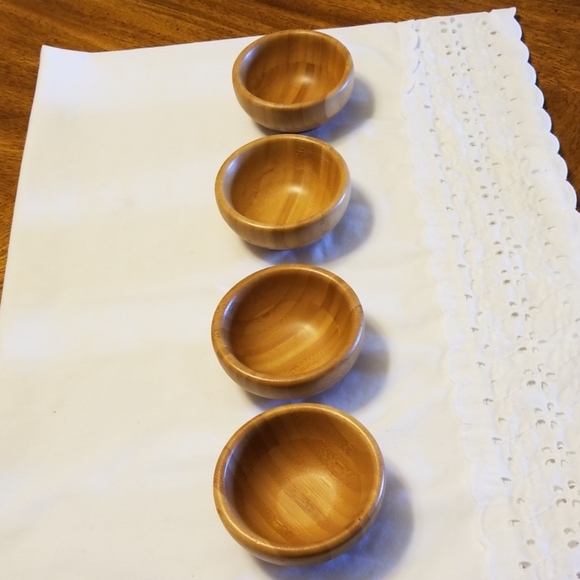 Other - 4 small wooded bowls